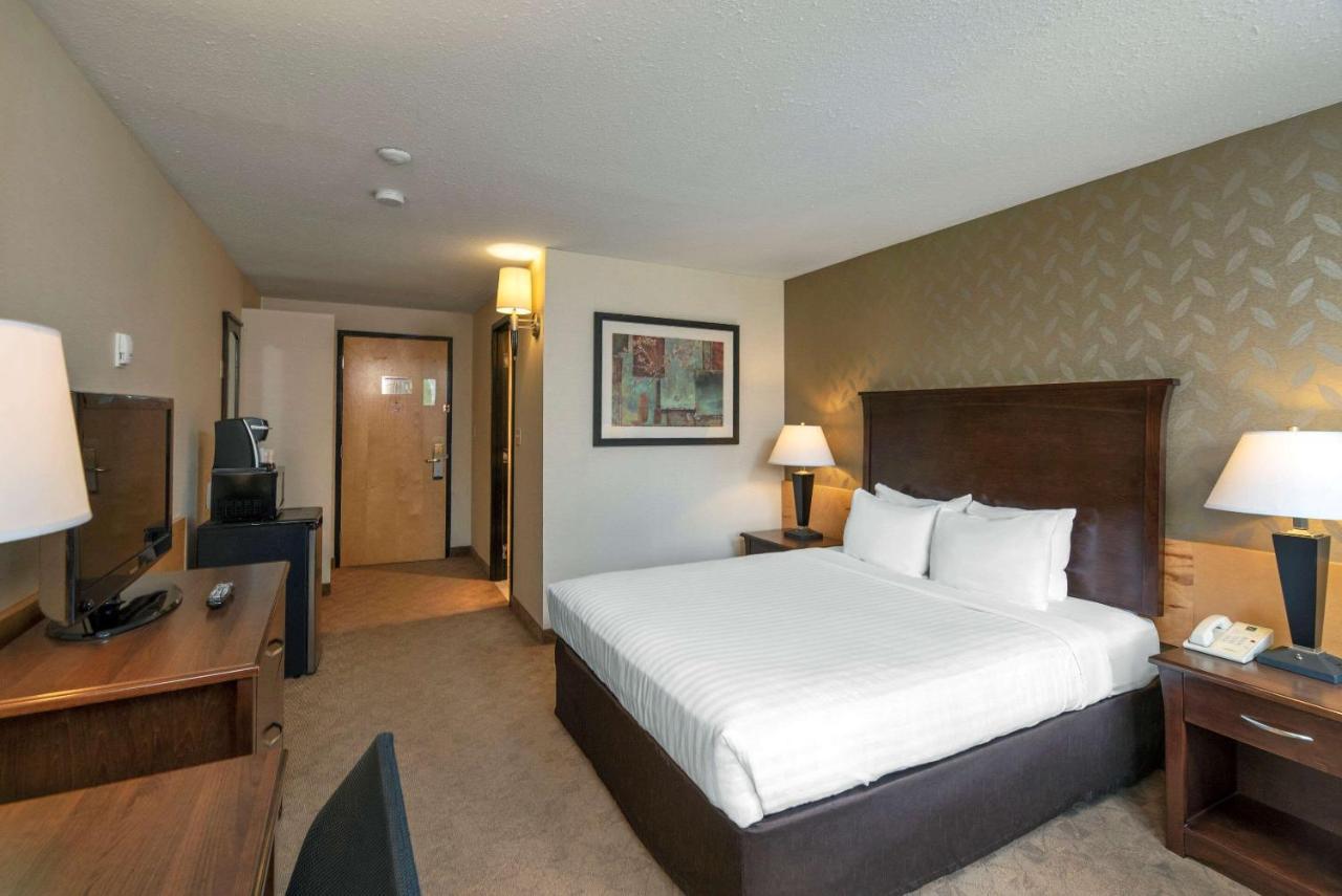Prestige Riverside Lodge קווסנל מראה חיצוני תמונה