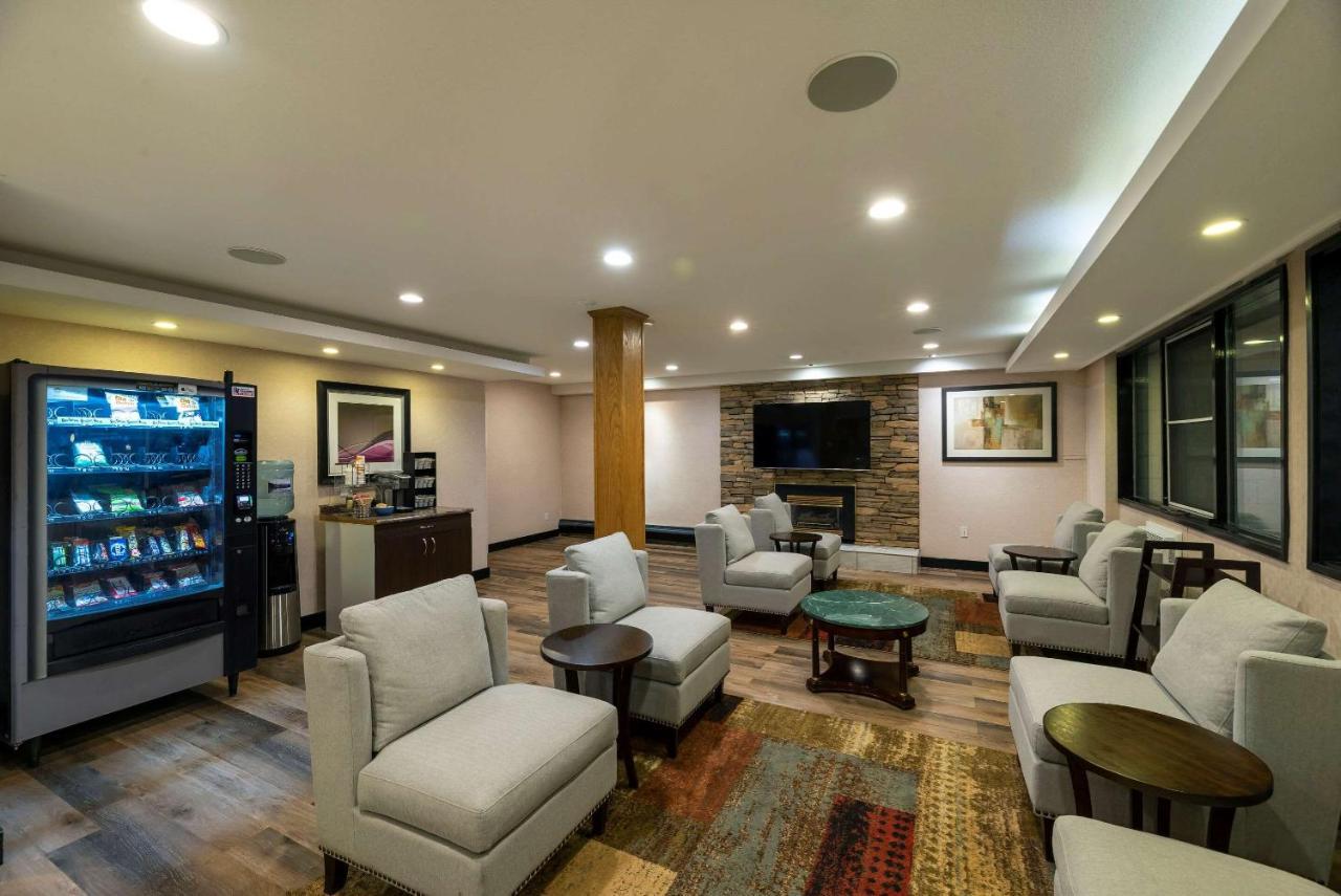 Prestige Riverside Lodge קווסנל מראה חיצוני תמונה