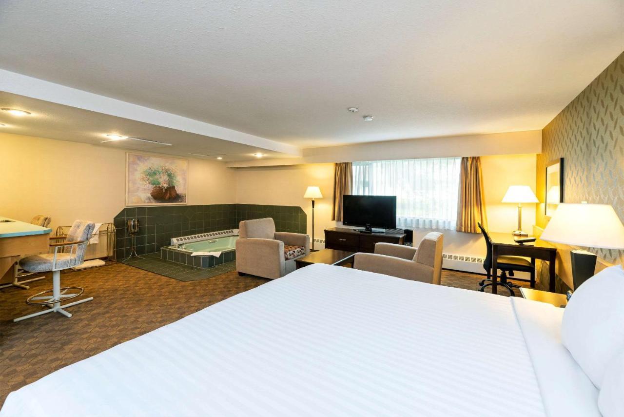 Prestige Riverside Lodge קווסנל מראה חיצוני תמונה