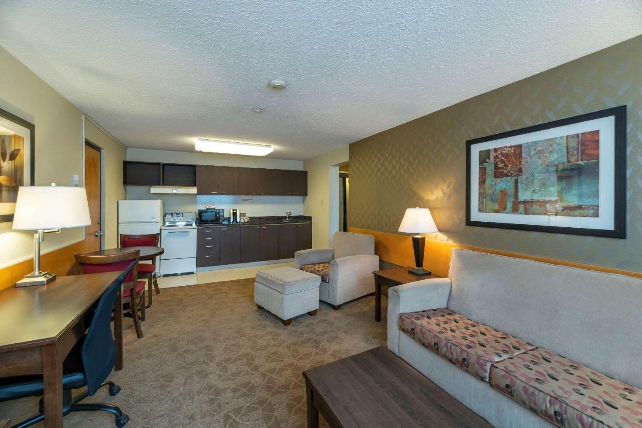 Prestige Riverside Lodge קווסנל מראה חיצוני תמונה