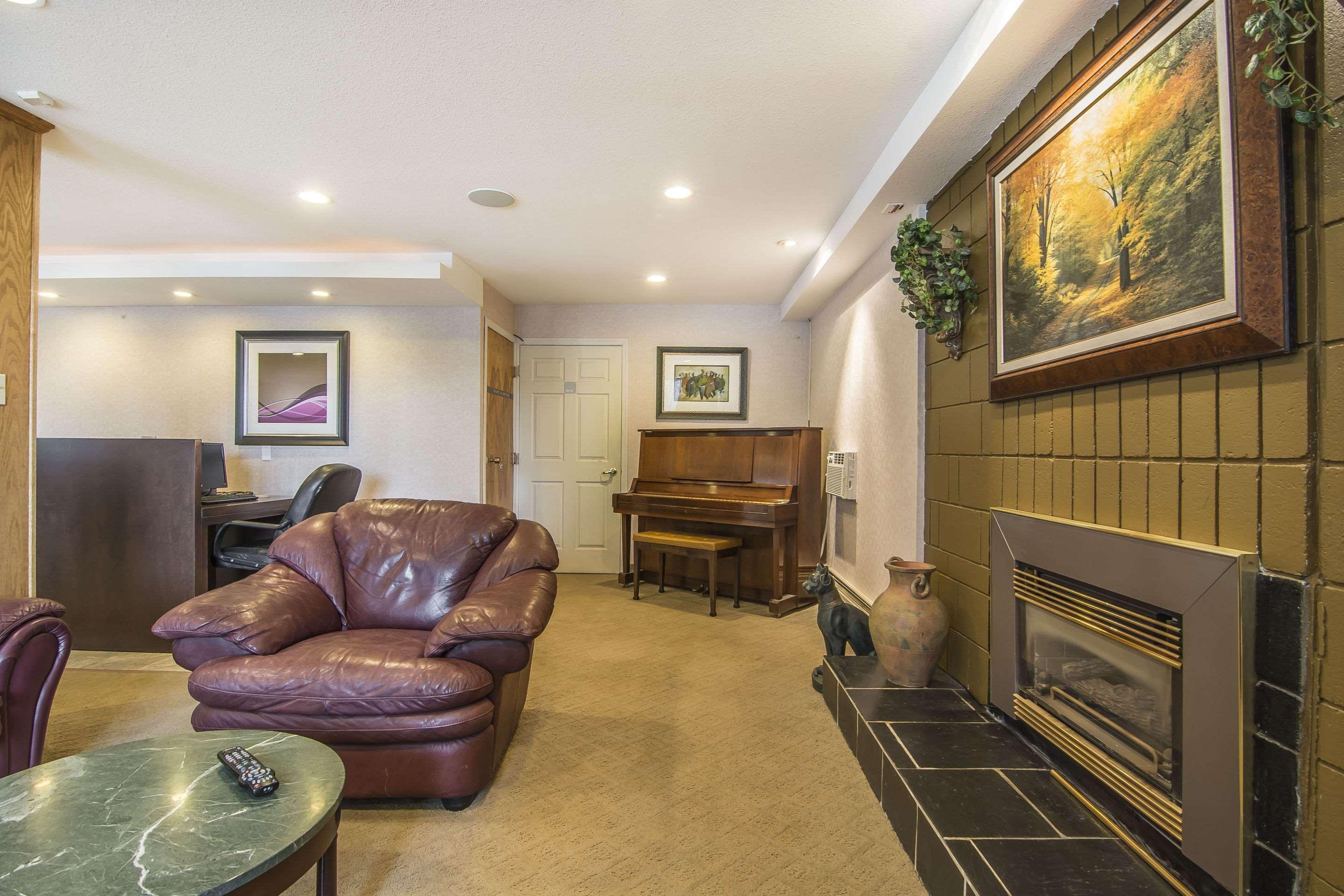 Prestige Riverside Lodge קווסנל מראה חיצוני תמונה
