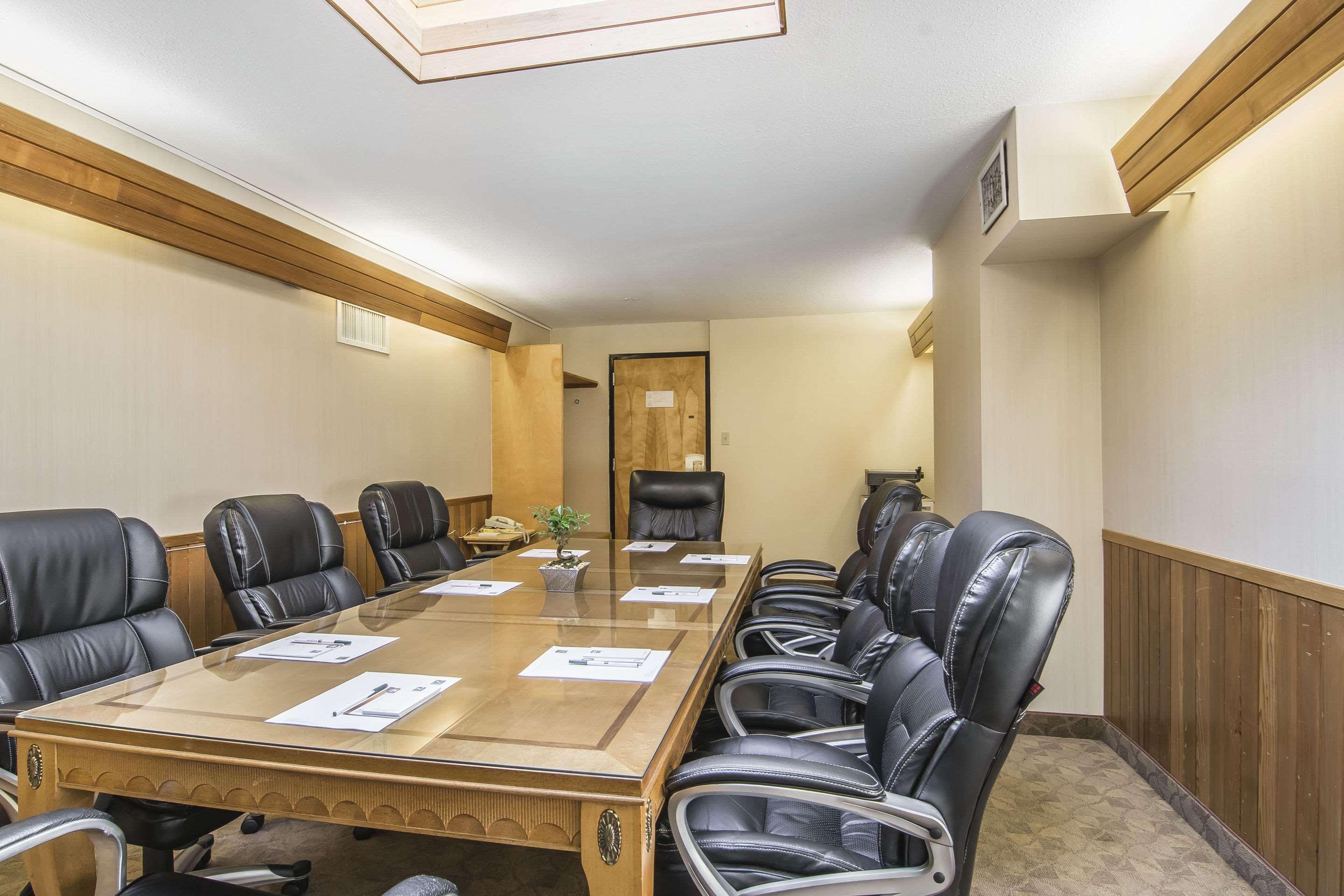 Prestige Riverside Lodge קווסנל מראה חיצוני תמונה