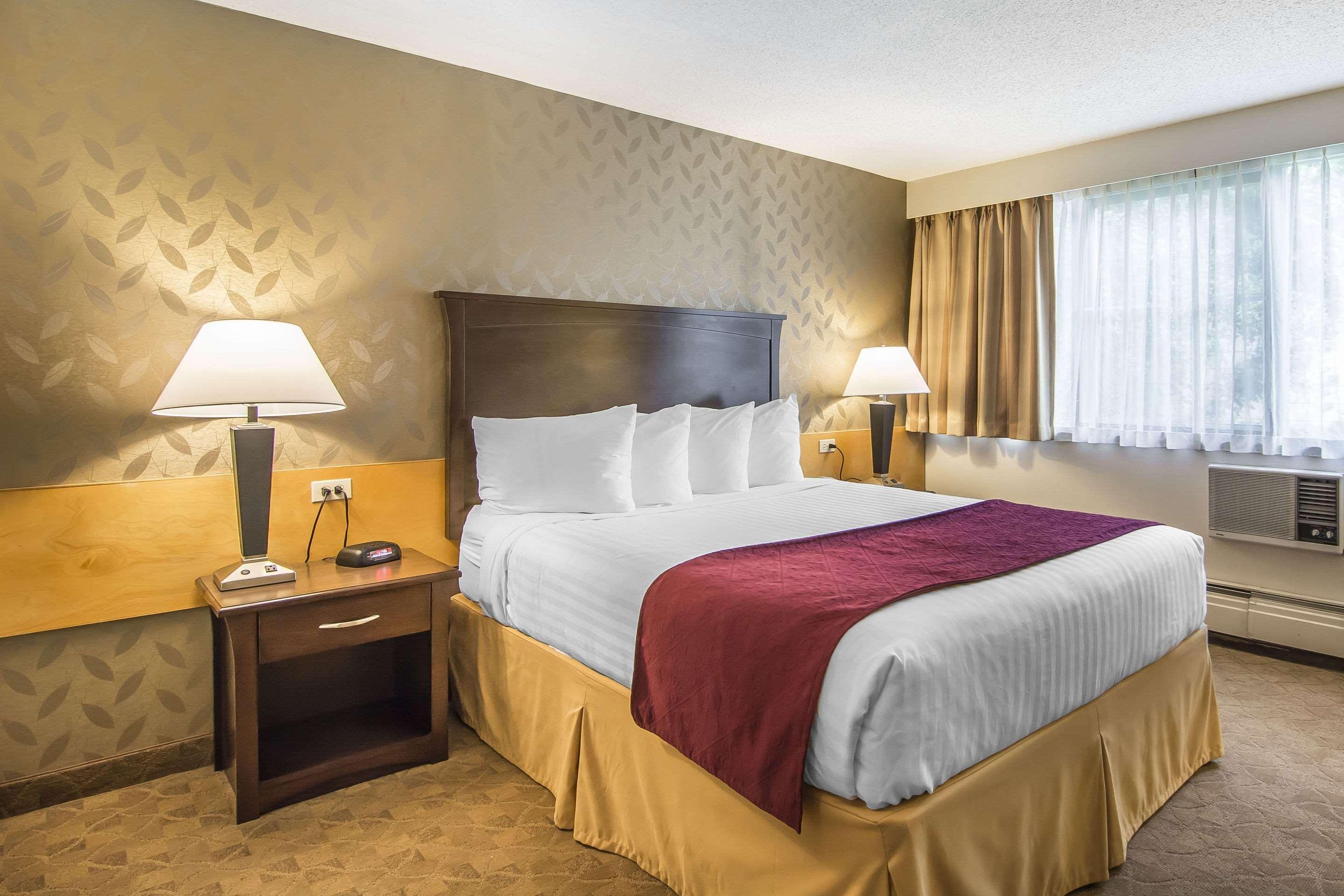 Prestige Riverside Lodge קווסנל מראה חיצוני תמונה