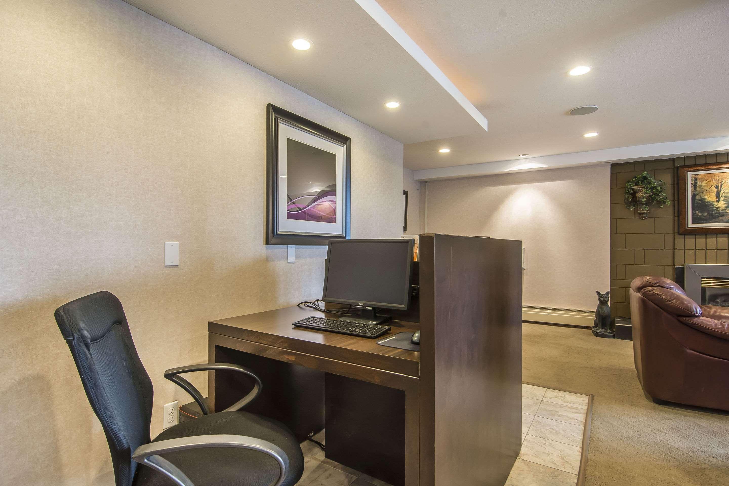 Prestige Riverside Lodge קווסנל מראה חיצוני תמונה