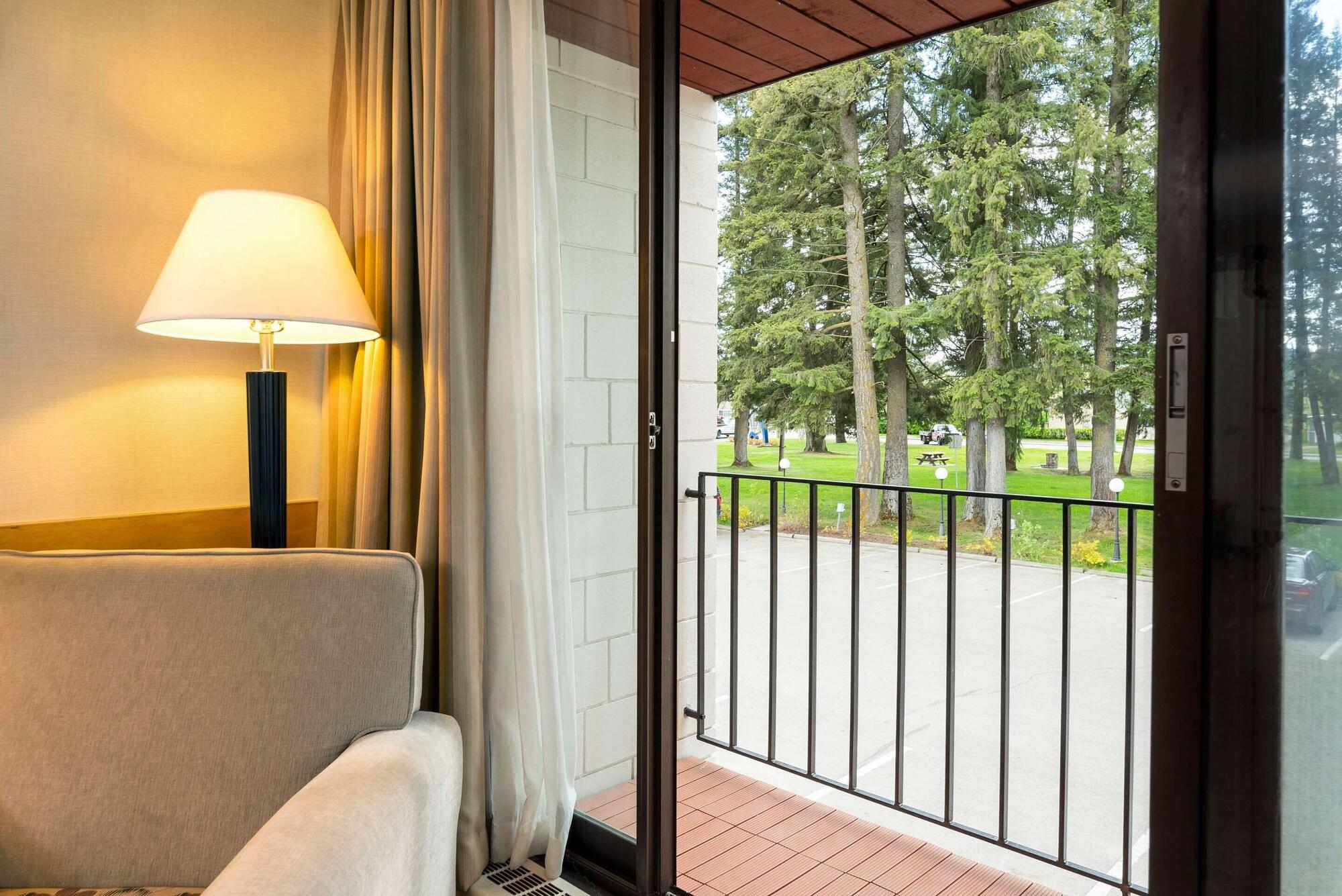 Prestige Riverside Lodge קווסנל מראה חיצוני תמונה