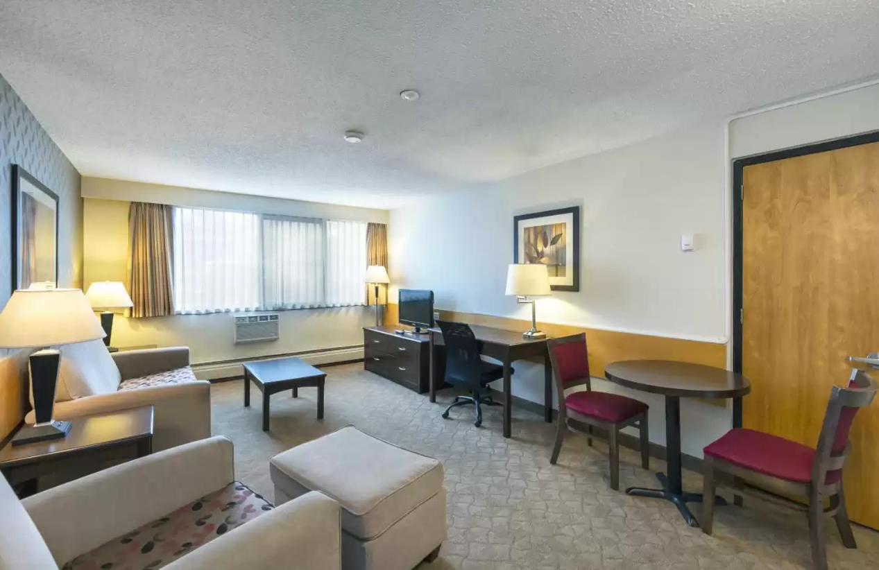 Prestige Riverside Lodge קווסנל מראה חיצוני תמונה