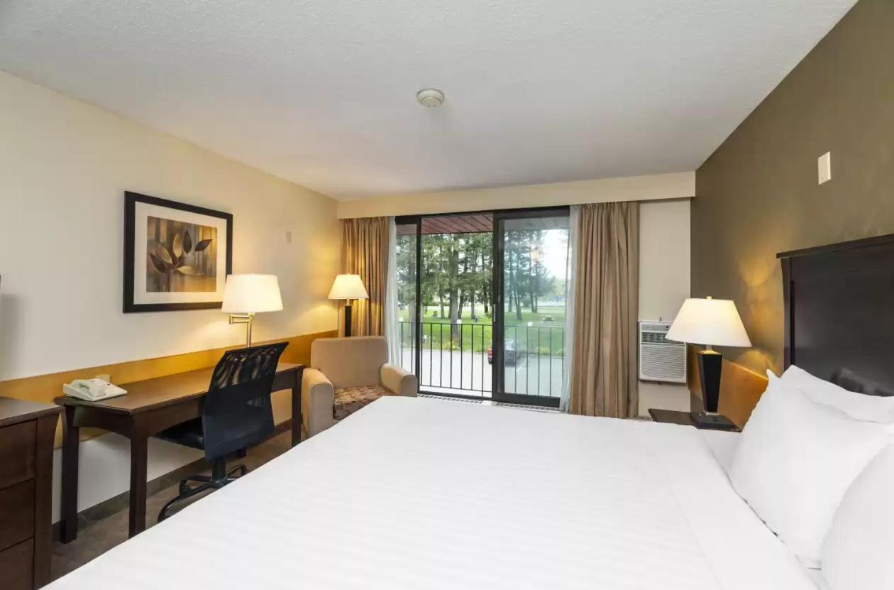 Prestige Riverside Lodge קווסנל מראה חיצוני תמונה