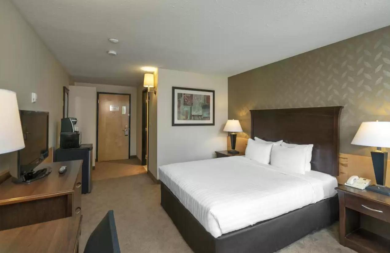 Prestige Riverside Lodge קווסנל מראה חיצוני תמונה