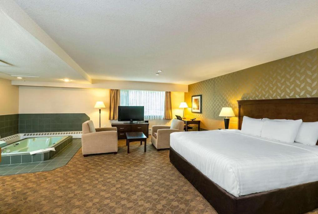 Prestige Riverside Lodge קווסנל מראה חיצוני תמונה